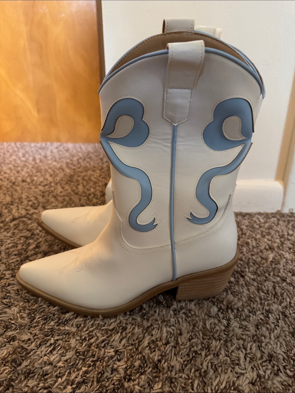 Mi.iM Cream Western Ankle Boots with Light Blue Trim